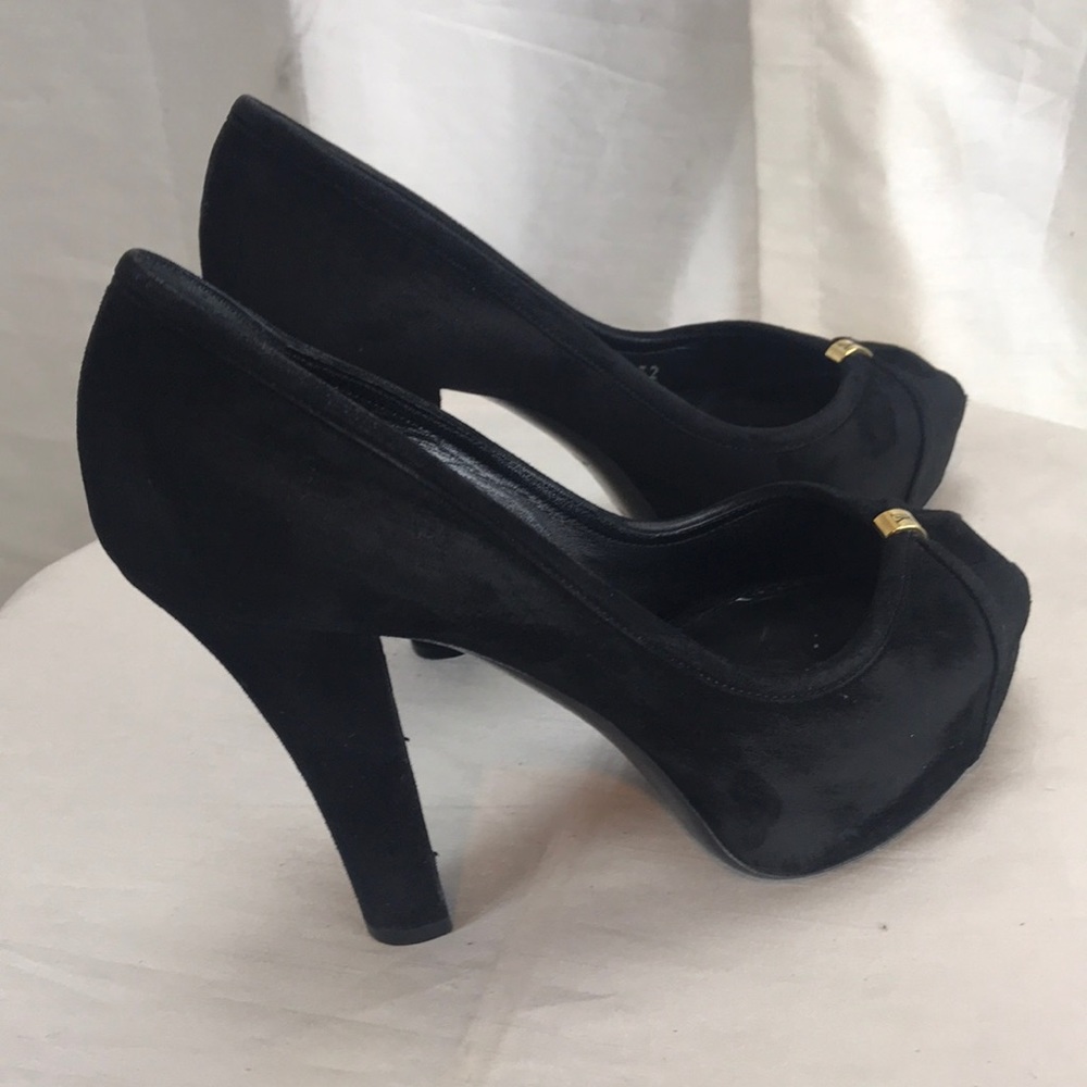 Louis Vuitton Suede Peep toe Platform Heels sz 6